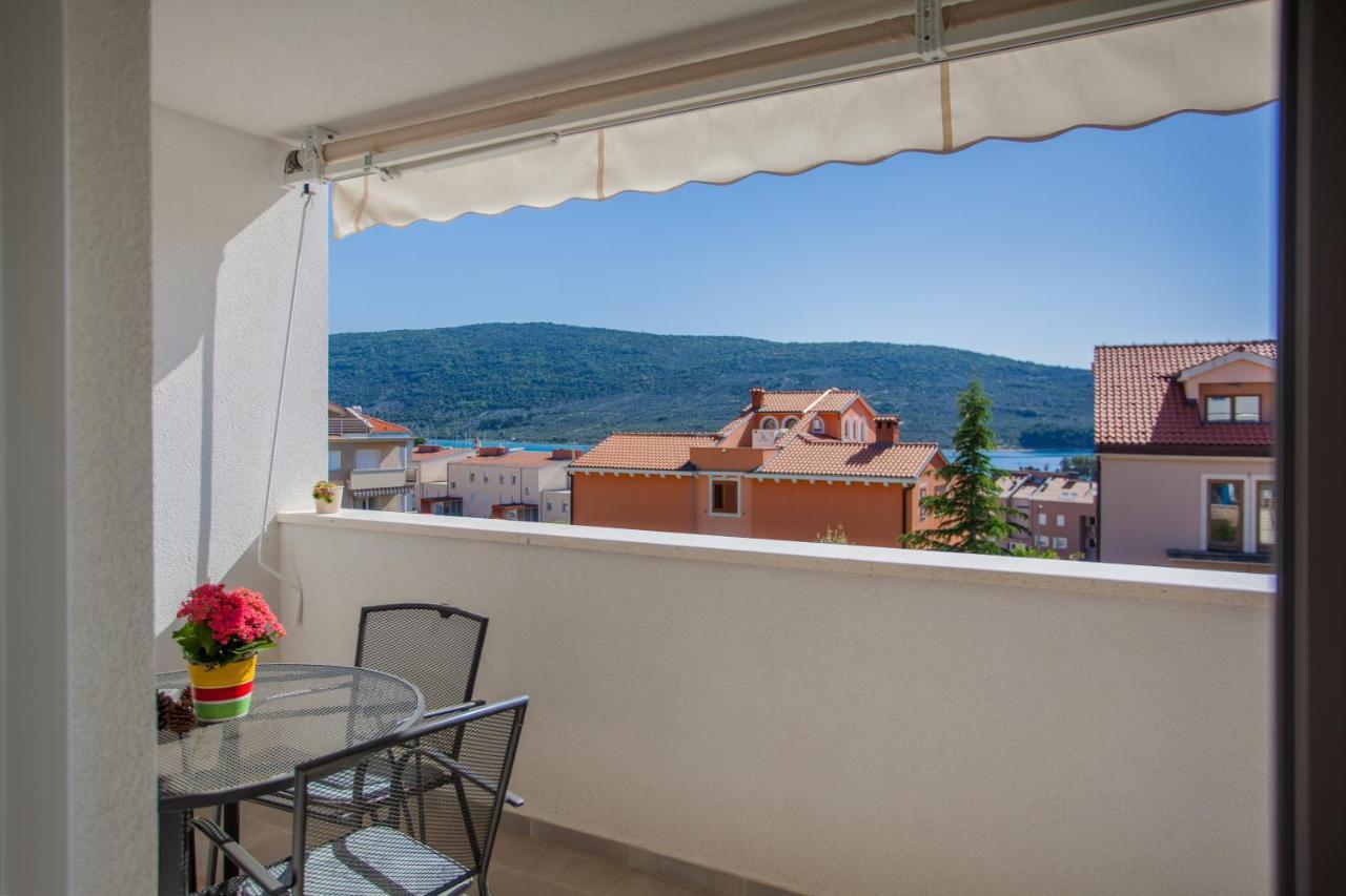 Apartament Apartman Pinja Cres Zewnętrze zdjęcie