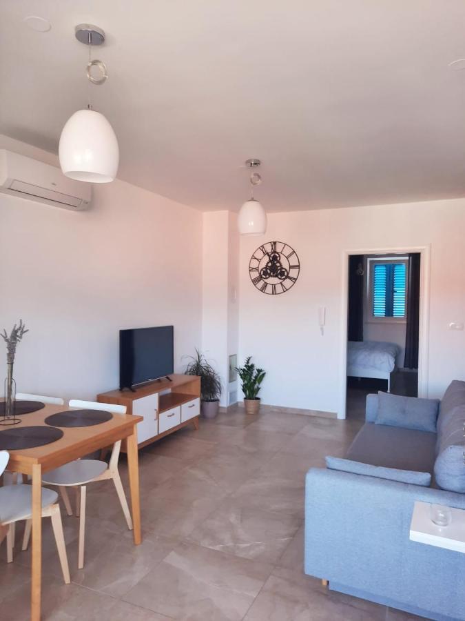 Apartament Apartman Pinja Cres Zewnętrze zdjęcie